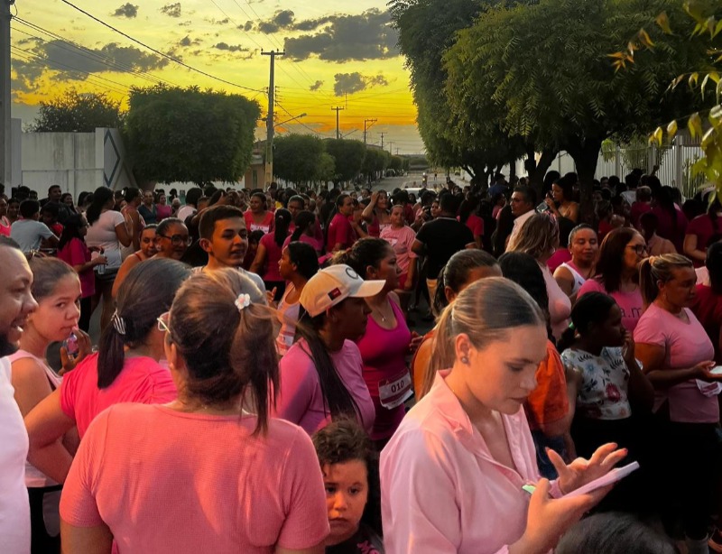 Prefeitura de Emas promove corrida feminina em aluso a campanha do Outubro Rosa